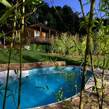 Lagun Pool Village