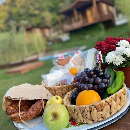 Lagun Pool Village Jaktstuga