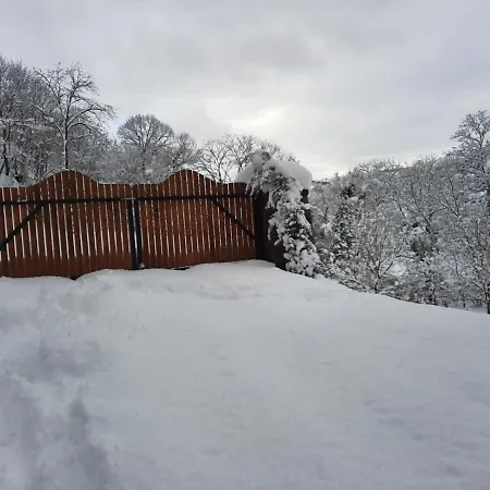 롯지 Lagun Pool Village 얄로바